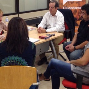 El grupo municipal Ciudadanos (C´s) Albacete se vuelve a reunir con los trabajadores despedidos del Circuito de Velocidad El grupo municipal Ciudadanos (C´s) Albacete se vuelve a reunir con los trabajadores despedidos del Circuito de Velocidad