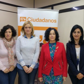 Ciudadanos se compromete a trabajar de la mano de la Asociación Lassus de ayuda contra el síndrome depresivo