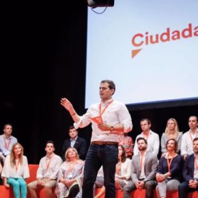 Cs Albacete asiste al II Aniversario de los Grupos Municipales del partido