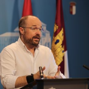 Ruiz: “Es una vergüenza que el PSOE se haya gastado el dinero de los parados y sea incapaz de asumir ninguna responsabilidad”