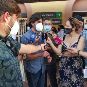 Ciudadanos se manifiesta contra el cierre de la línea de tren Cartagena-Chinchilla
